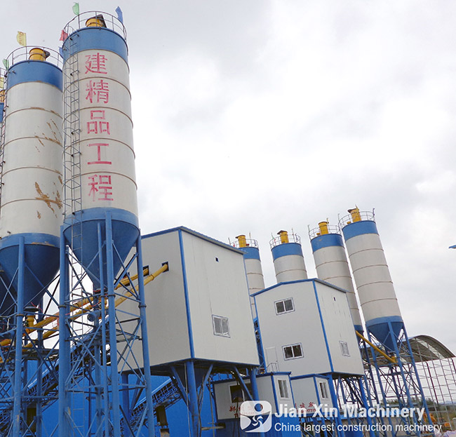 The HZS240 concrete mixing plant equipment produced by Zhengzhou Jianxin Machinery